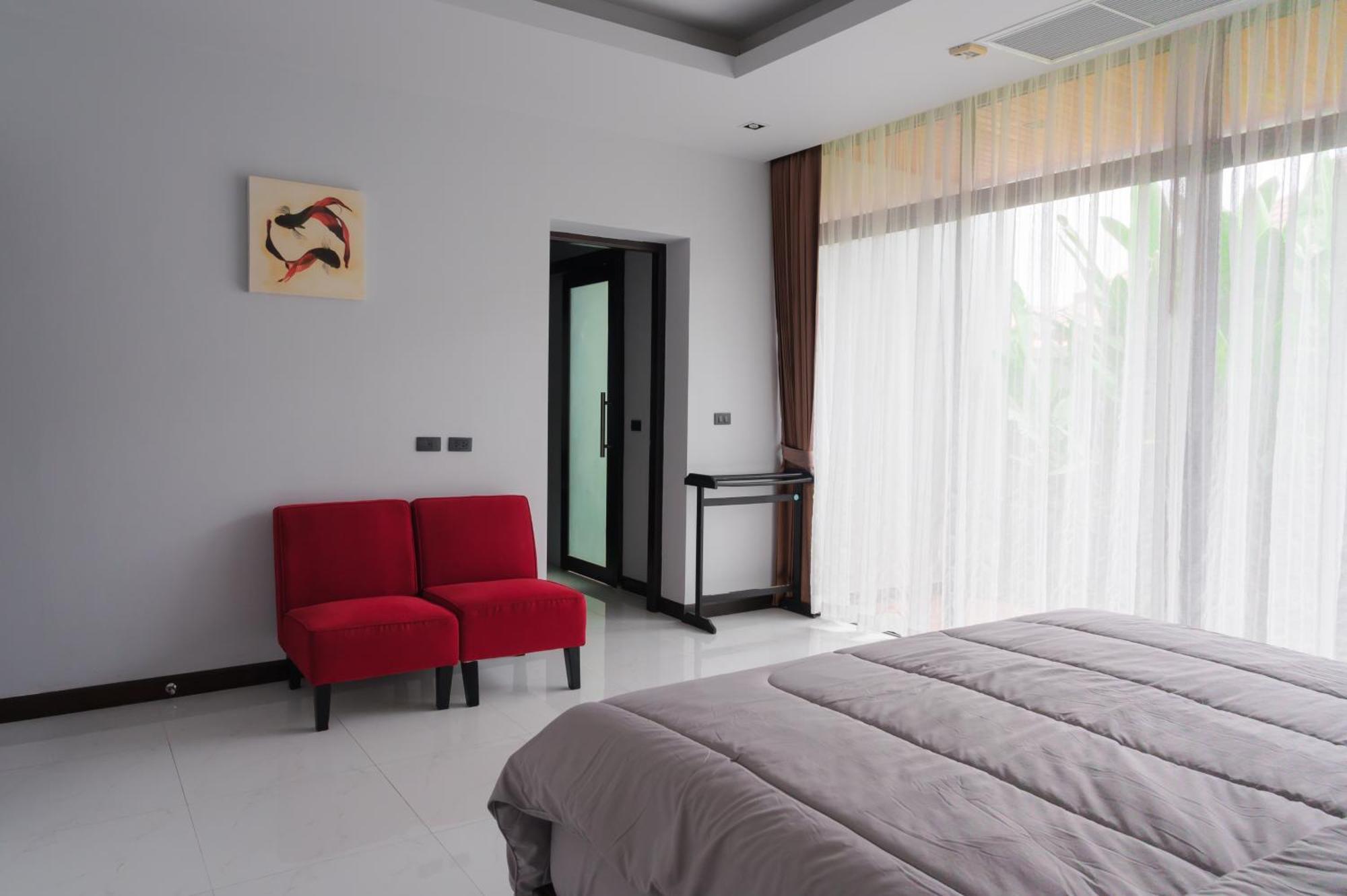 Aqua Villa Rawai Exterior photo